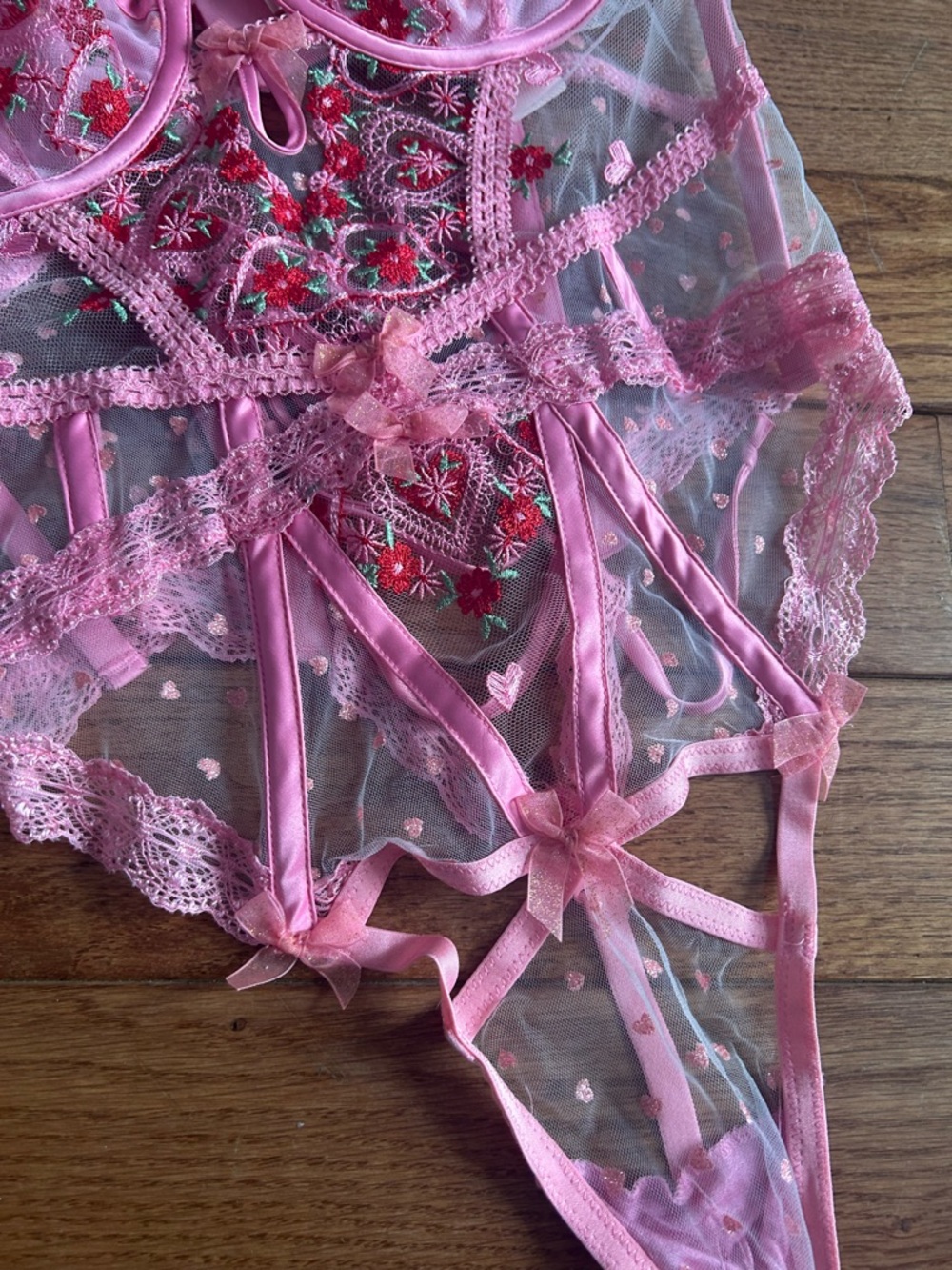 For love & lemons whimsical garden teddy - Picture 8 of 13